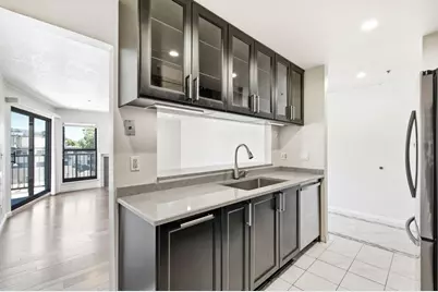 322 Hanover Ave 511, Oakland, CA 94606 - Photo 8