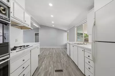 353 Millpond Dr 353, San Jose, CA 95125 - Photo 16