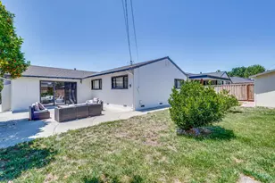 3445 Kenyon Dr, Santa Clara, CA 95051 - Photo 36
