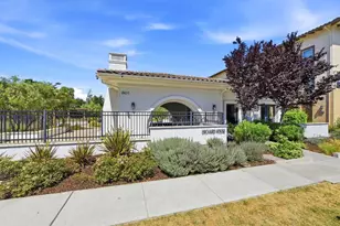 1057 Foxglove Pl 203, San Jose, CA 95131 - Photo 42