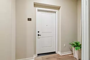 1057 Foxglove Pl 203, San Jose, CA 95131 - Photo 8