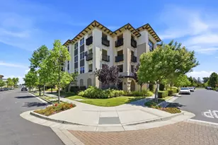 1057 Foxglove Pl 203, San Jose, CA 95131 - Photo 4