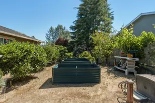 17795 Holiday Dr, Morgan Hill, CA 95037 - Photo 46