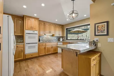17795 Holiday Dr, Morgan Hill, CA 95037 - Photo 16