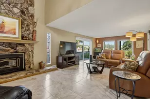 17795 Holiday Dr, Morgan Hill, CA 95037 - Photo 14