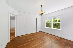 2460 Poppy Dr, Burlingame, CA 94010 - Photo 18