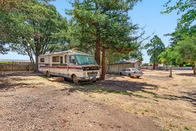 82 Doering Ln, Watsonville, CA 95076 - Photo 38