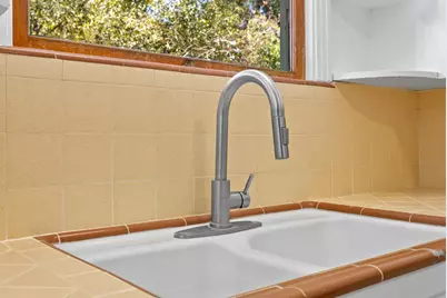 525 Riverview Dr, Capitola, CA 95010 - Photo 10