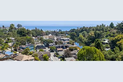 525 Riverview Dr, Capitola, CA 95010 - Photo 38
