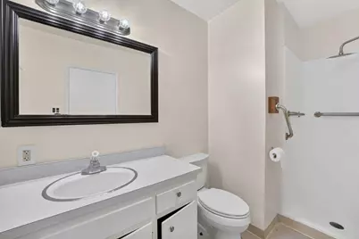 304 Stuart Ave, Pacific Grove, CA 93950 - Photo 18