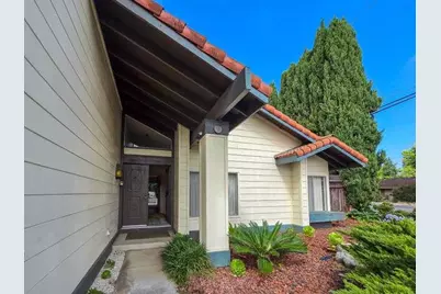 2255 Elkhorn Ct, San Jose, CA 95125 - Photo 2