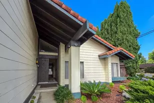 2255 Elkhorn Ct, San Jose, CA 95125 - Photo 2