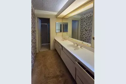 2255 Elkhorn Ct, San Jose, CA 95125 - Photo 16
