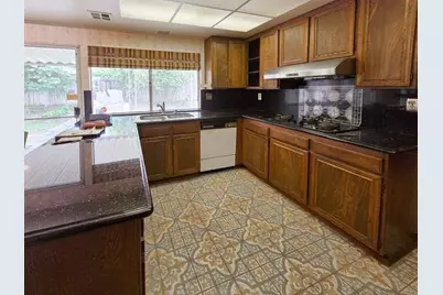 2255 Elkhorn Ct, San Jose, CA 95125 - Photo 6
