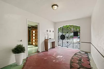 2270 27th Ave, San Francisco, CA 94116 - Photo 2