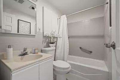 2270 27th Ave, San Francisco, CA 94116 - Photo 16
