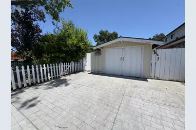 10534 Sterling Blvd, Cupertino, CA 95014 - Photo 1