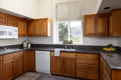 10172 Oakwood Cir, Carmel Valley, CA 93923 - Photo 10