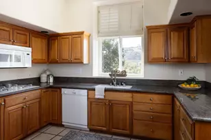 10172 Oakwood Cir, Carmel, CA 93923 - Photo 10