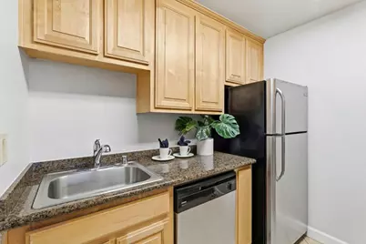 124 Monte Verano Ct, San Jose, CA 95116 - Photo 8