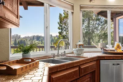 257 Oak Hl, Watsonville, CA 95076 - Photo 6
