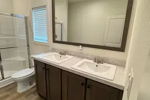 6884 E Serenity Dr 6884, Sacramento, CA 95823 - Photo 8