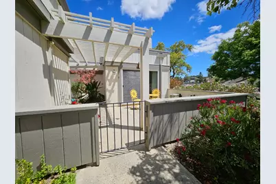 6327 Whaley Dr, San Jose, CA 95135 - Photo 6