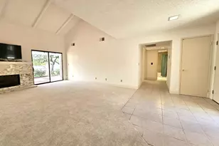 6327 Whaley Dr, San Jose, CA 95135 - Photo 12