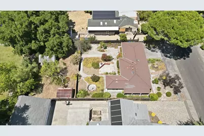 16375 W La Chiquita Ave, Los Gatos, CA 95032 - Photo 8