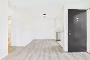 4202 Golden Oaks Ln 4202, Monterey, CA 93940 - Photo 2