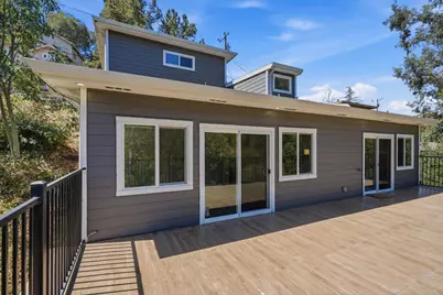 6188 Oakdale Ave, Oakland, CA 94605 - Photo 22
