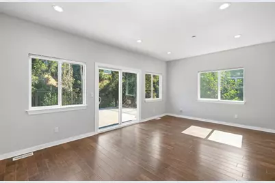 6188 Oakdale Ave, Oakland, CA 94605 - Photo 18