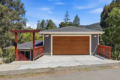 6188 Oakdale Ave, Oakland, CA 94605 - Photo 2