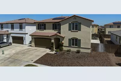 2042 Michelle St, Los Banos, CA 93635 - Photo 2