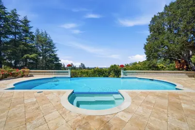 10285 Magdalena Rd, Los Altos Hills, CA 94024 - Photo 38