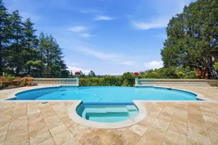 10285 Magdalena Rd, Los Altos Hills, CA 94024 - Photo 38