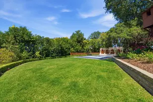 10285 Magdalena Rd, Los Altos Hills, CA 94024 - Photo 46
