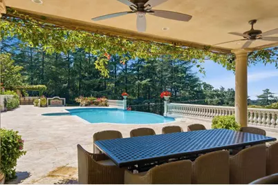 10285 Magdalena Rd, Los Altos Hills, CA 94024 - Photo 42