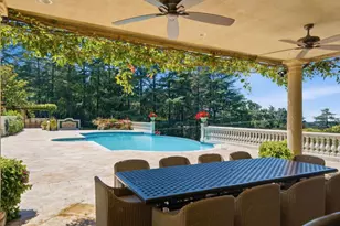10285 Magdalena Rd, Los Altos Hills, CA 94024 - Photo 42