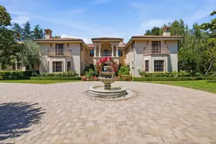 10285 Magdalena Rd, Los Altos Hills, CA 94024 - Photo 2