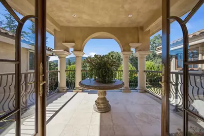 10285 Magdalena Rd, Los Altos Hills, CA 94024 - Photo 28