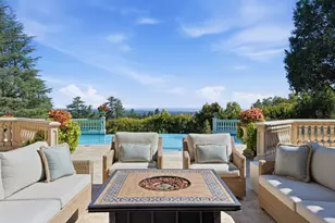 10285 Magdalena Rd, Los Altos Hills, CA 94024 - Photo 12
