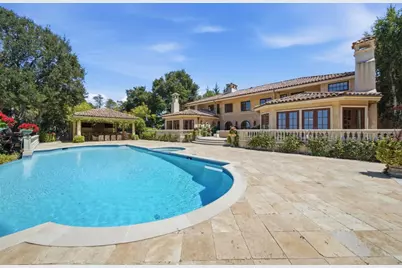 10285 Magdalena Rd, Los Altos Hills, CA 94024 - Photo 40