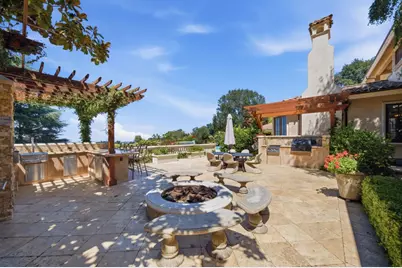 10285 Magdalena Rd, Los Altos Hills, CA 94024 - Photo 44