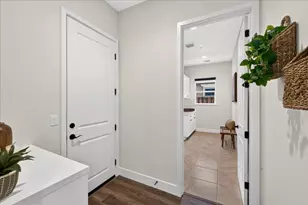 2006 Red Oak Dr, Hollister, CA 95023 - Photo 36