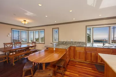 107 Dolphine Ave, El Granada, CA 94018 - Photo 18