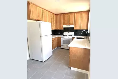 823 Cedar St, Redwood City, CA 94063 - Photo 2
