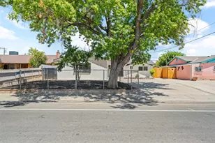 6741 Steiner Dr, Sacramento, CA 95823 - Photo 36