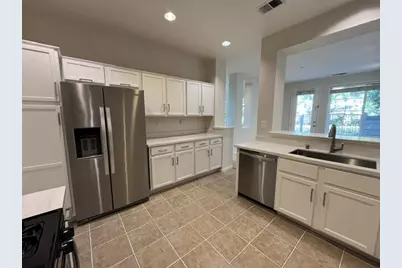 150 Positano Cir, Redwood City, CA 94065 - Photo 28