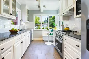 601 Bryson Ave, Palo Alto, CA 94306 - Photo 8